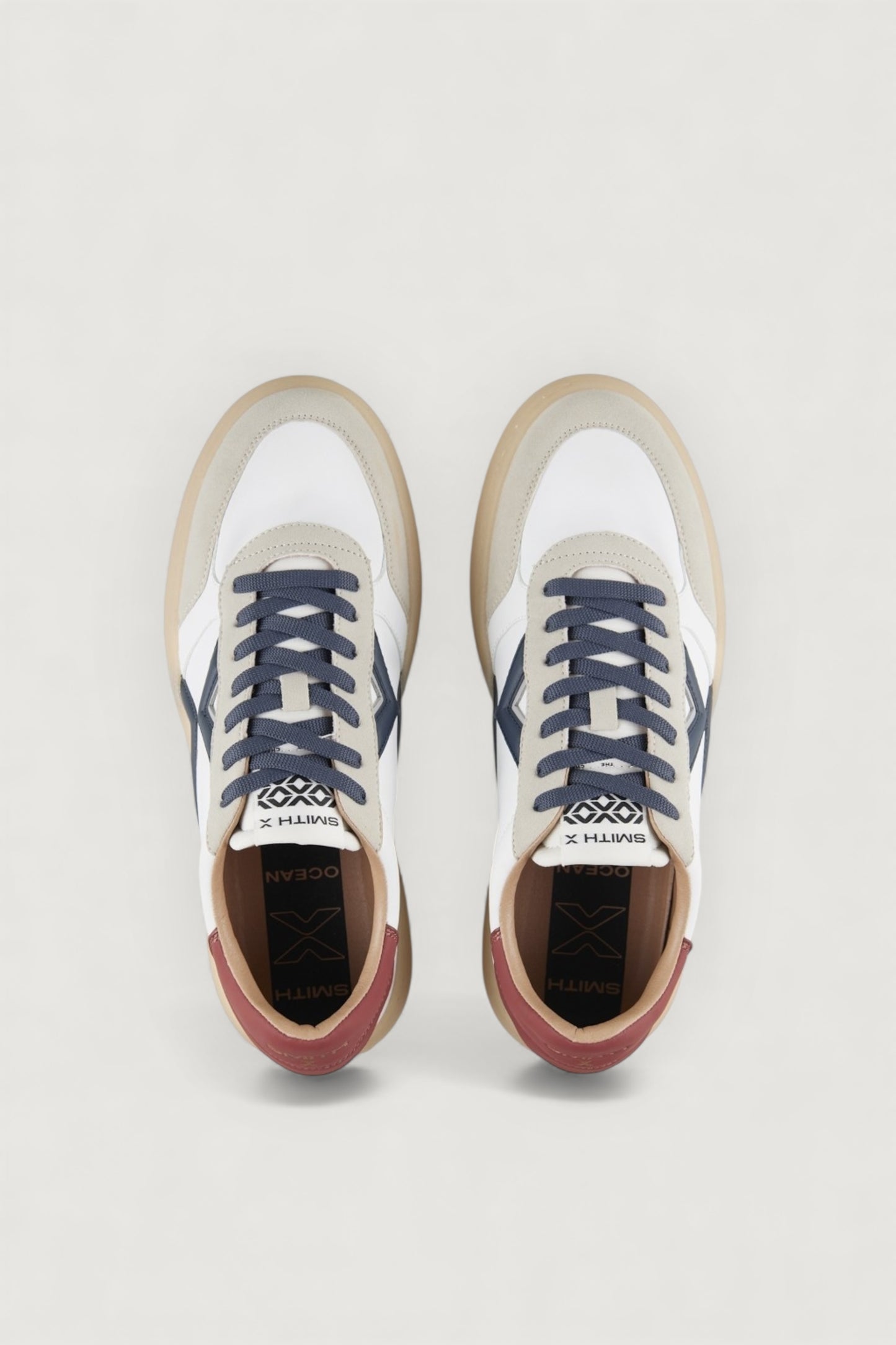 Sneakers ocean white red