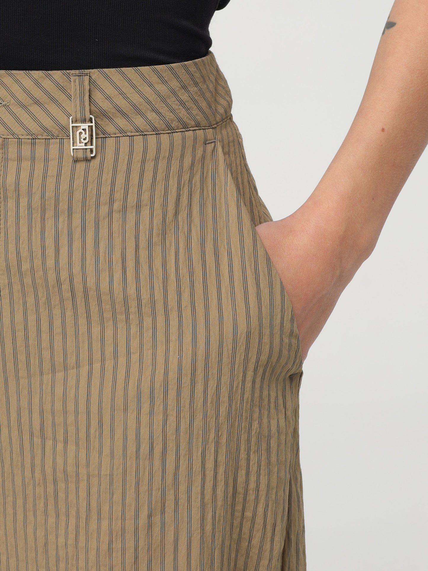 Pant. flare h.w.