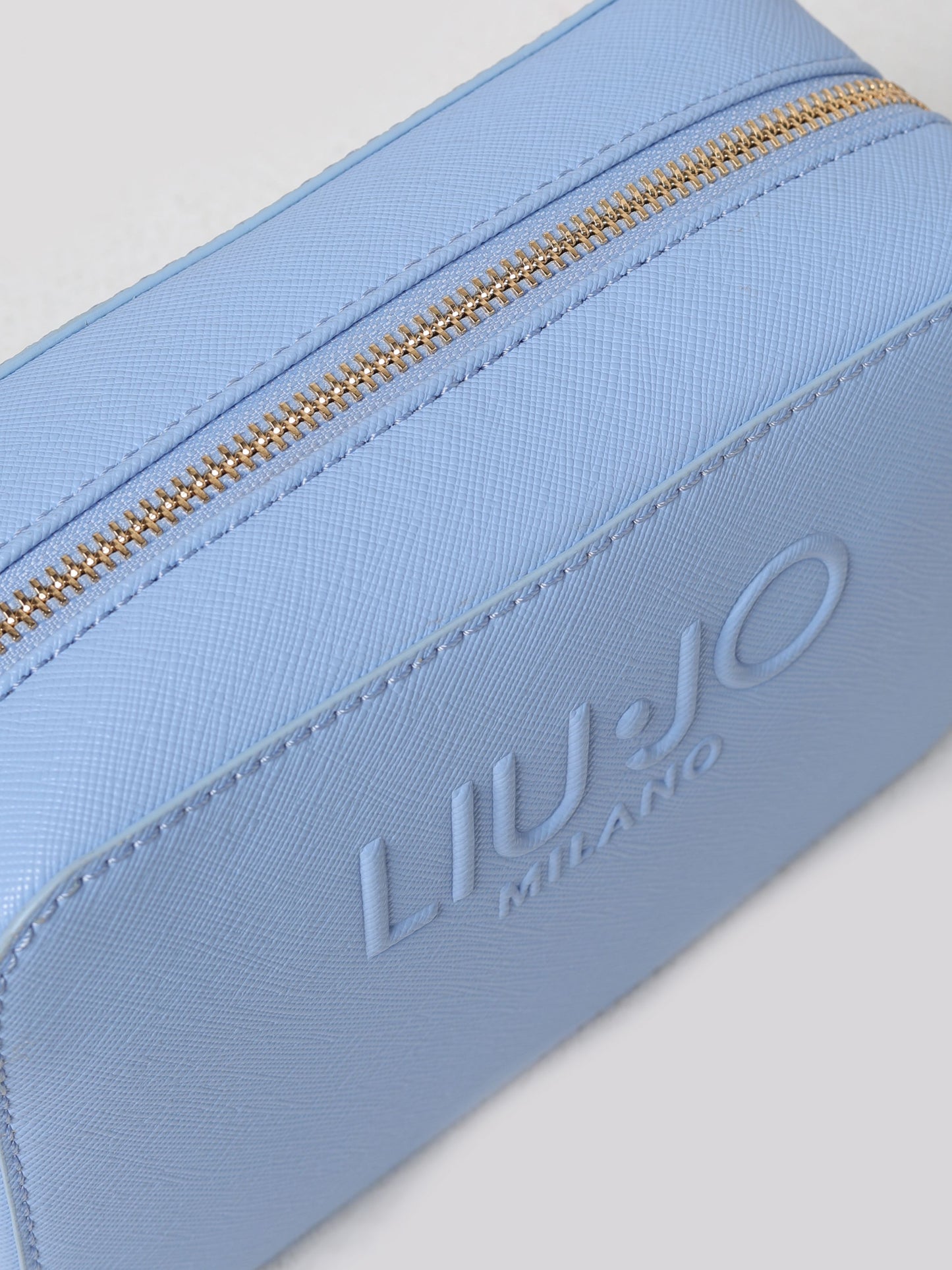 M camera case