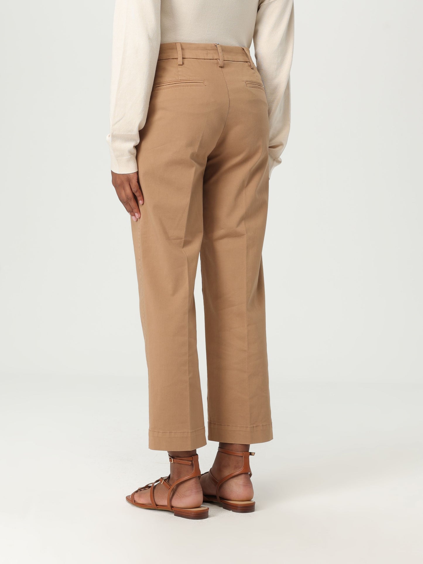 Pant. chino pattine