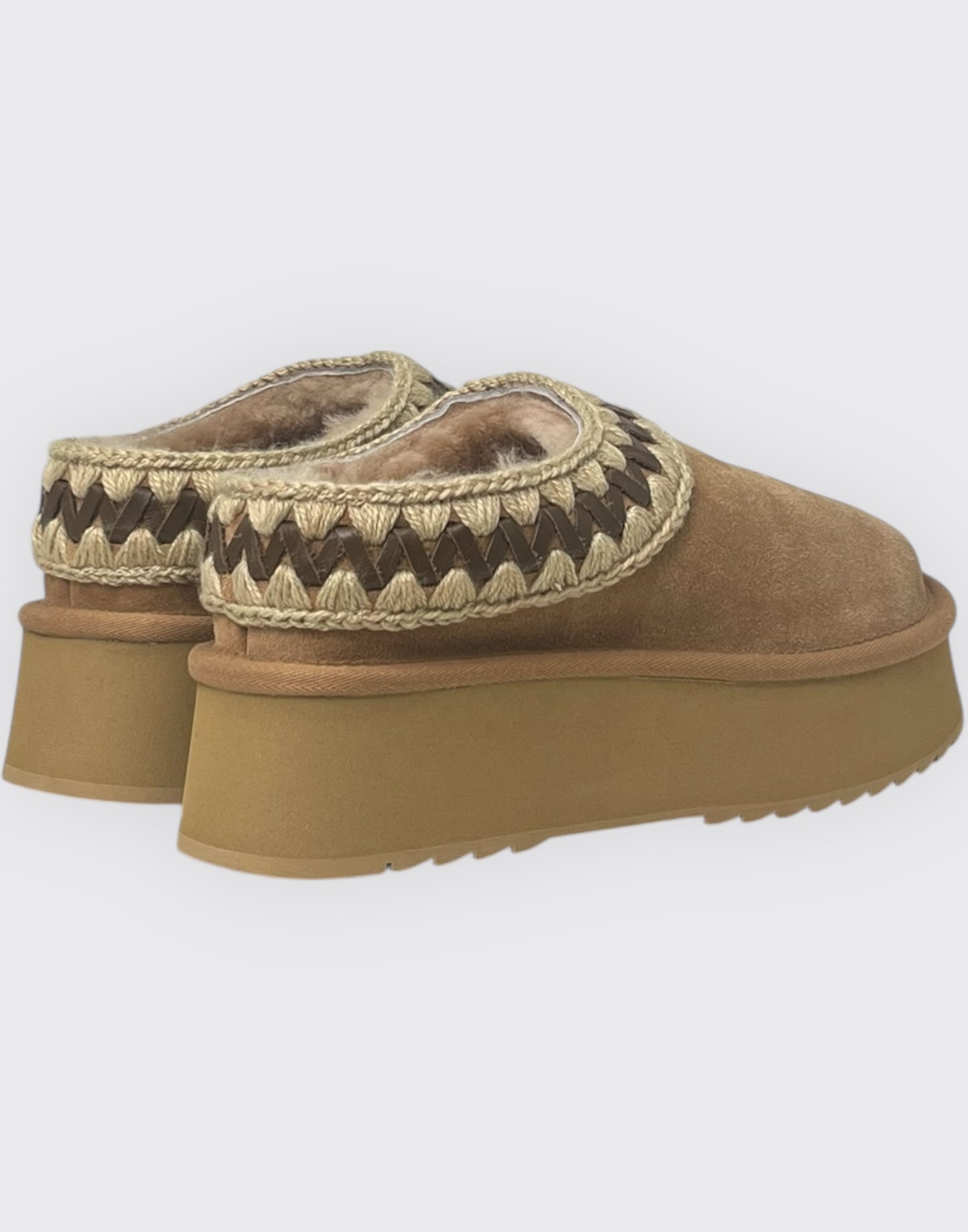 Platform clog suede