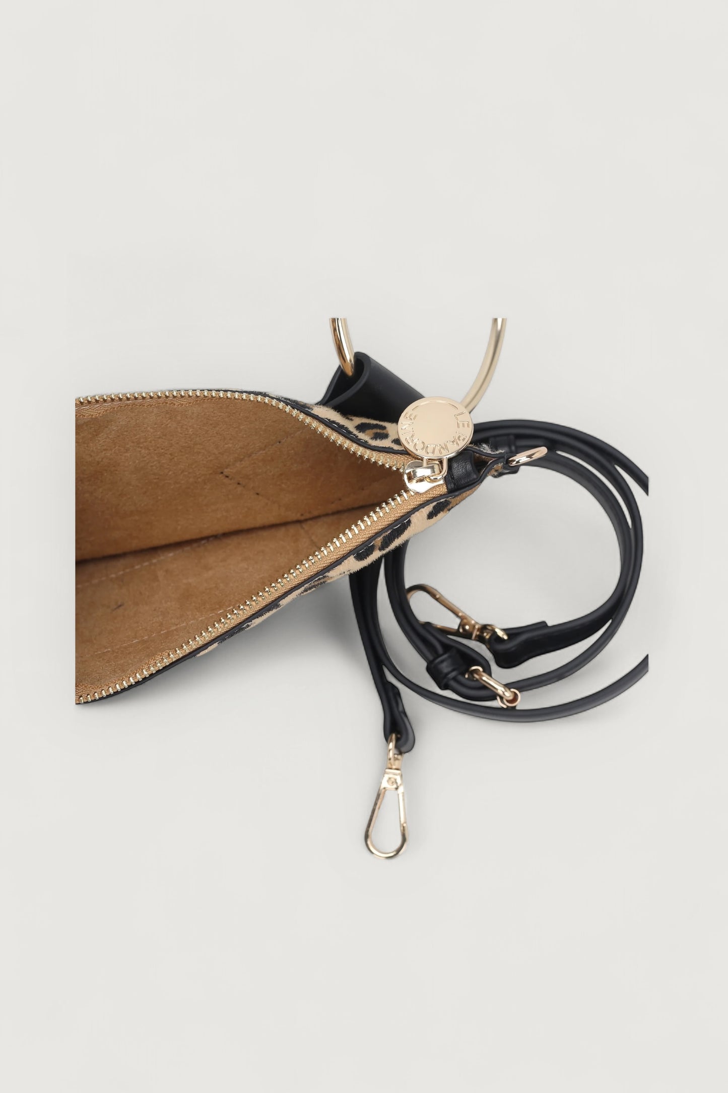 Pochette piccola rachel macu