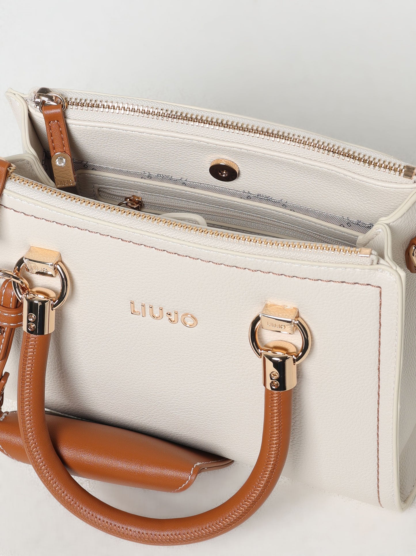 S satchel