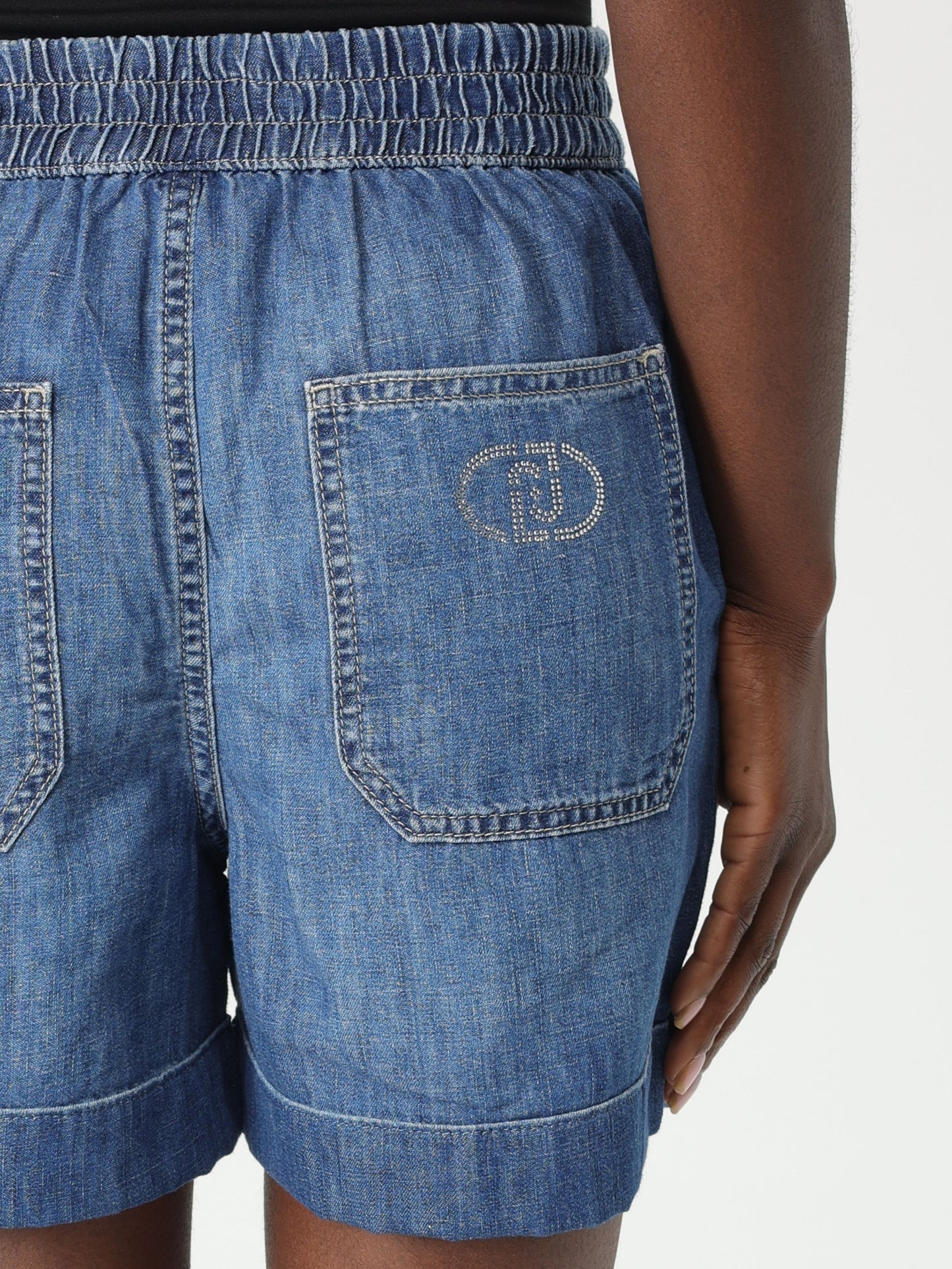 Authentic short work reg.w.