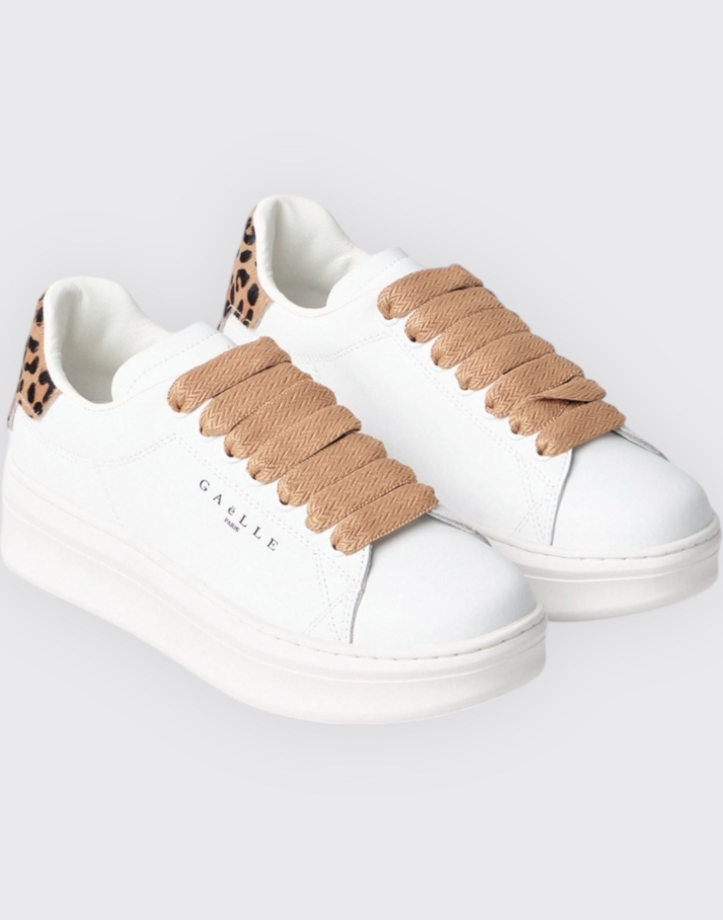 Sneakers con inserto animalier