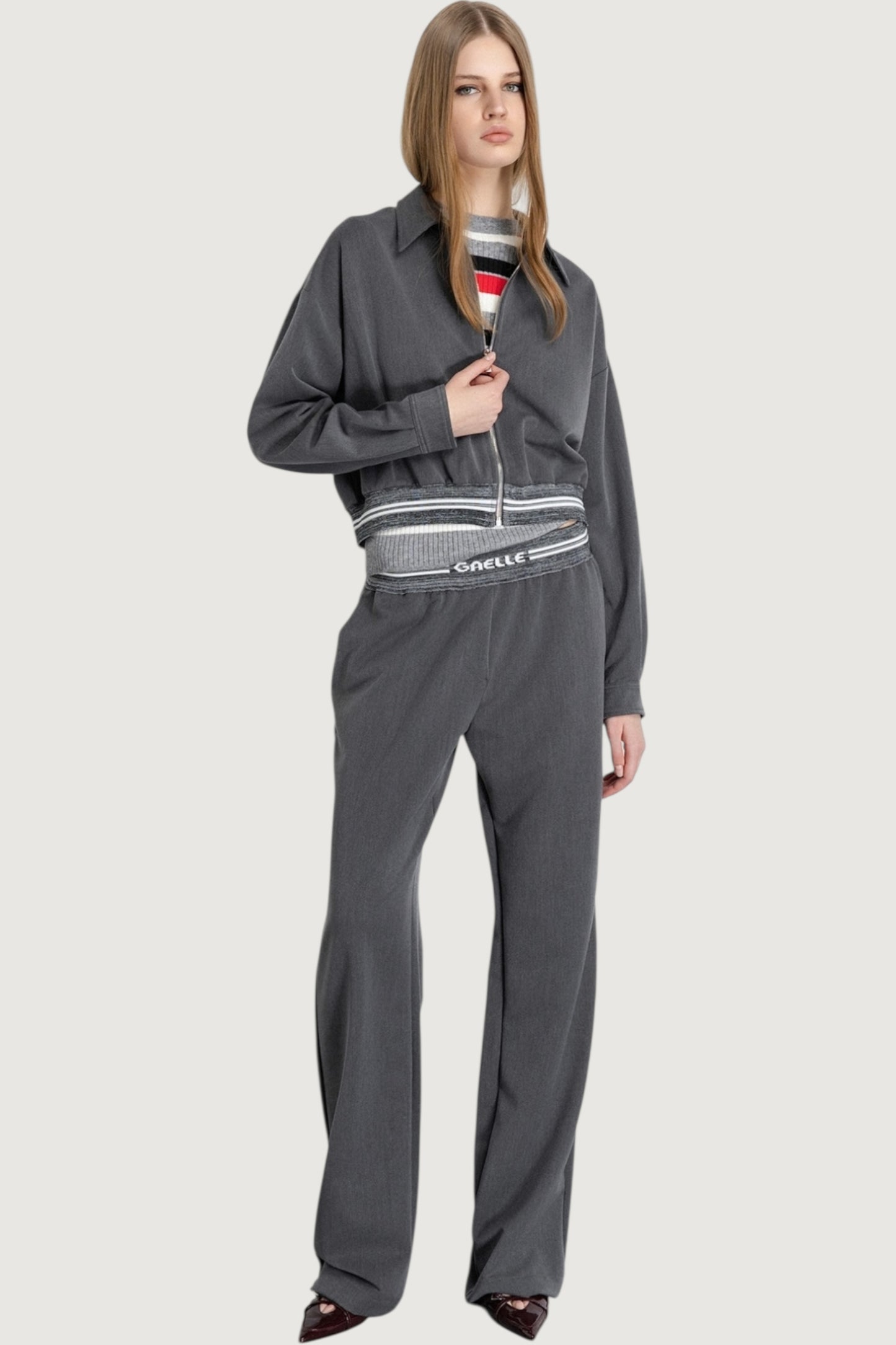 Pantalone dritto con pieghe