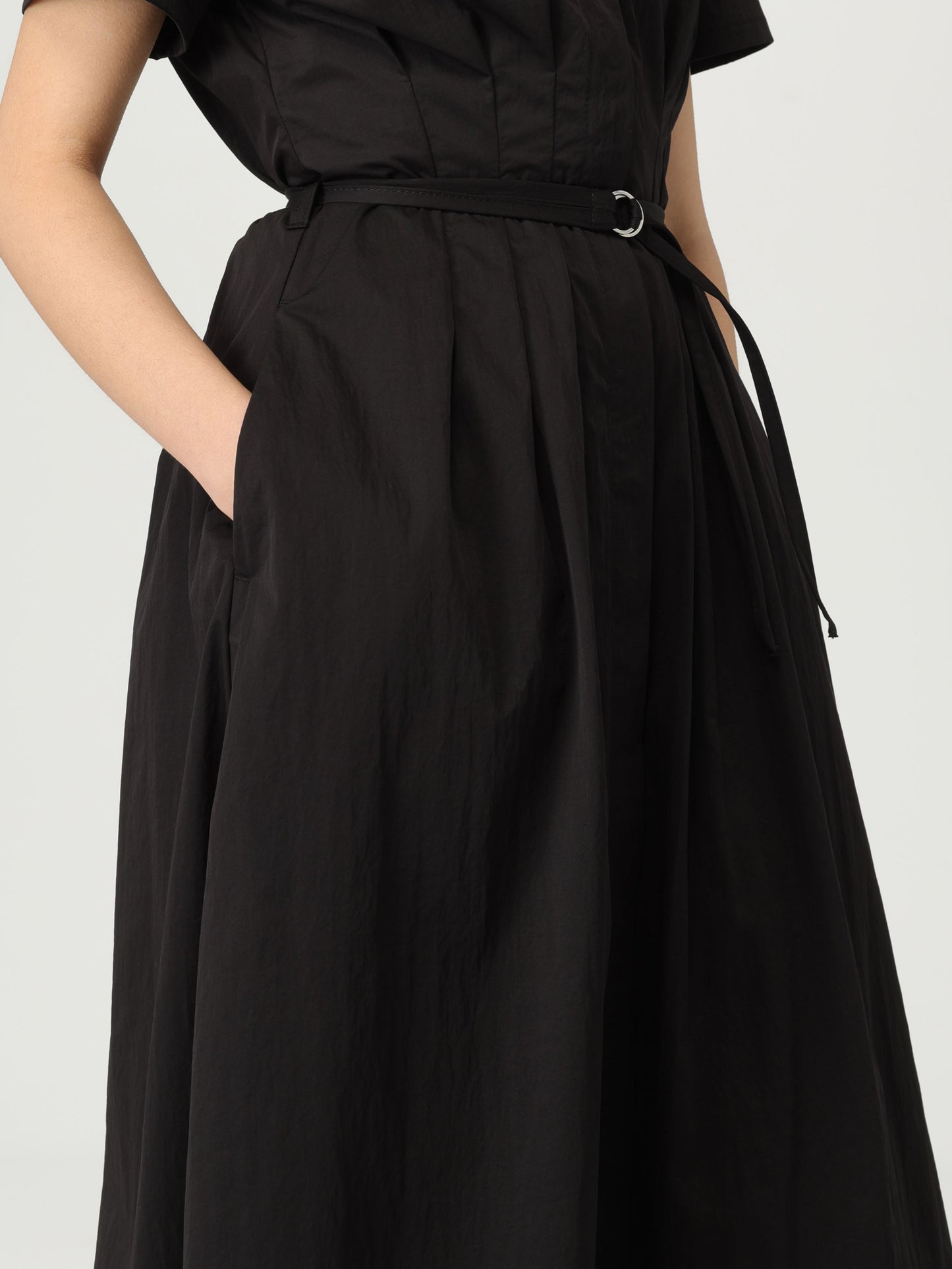 Abito pieghe midi m/c