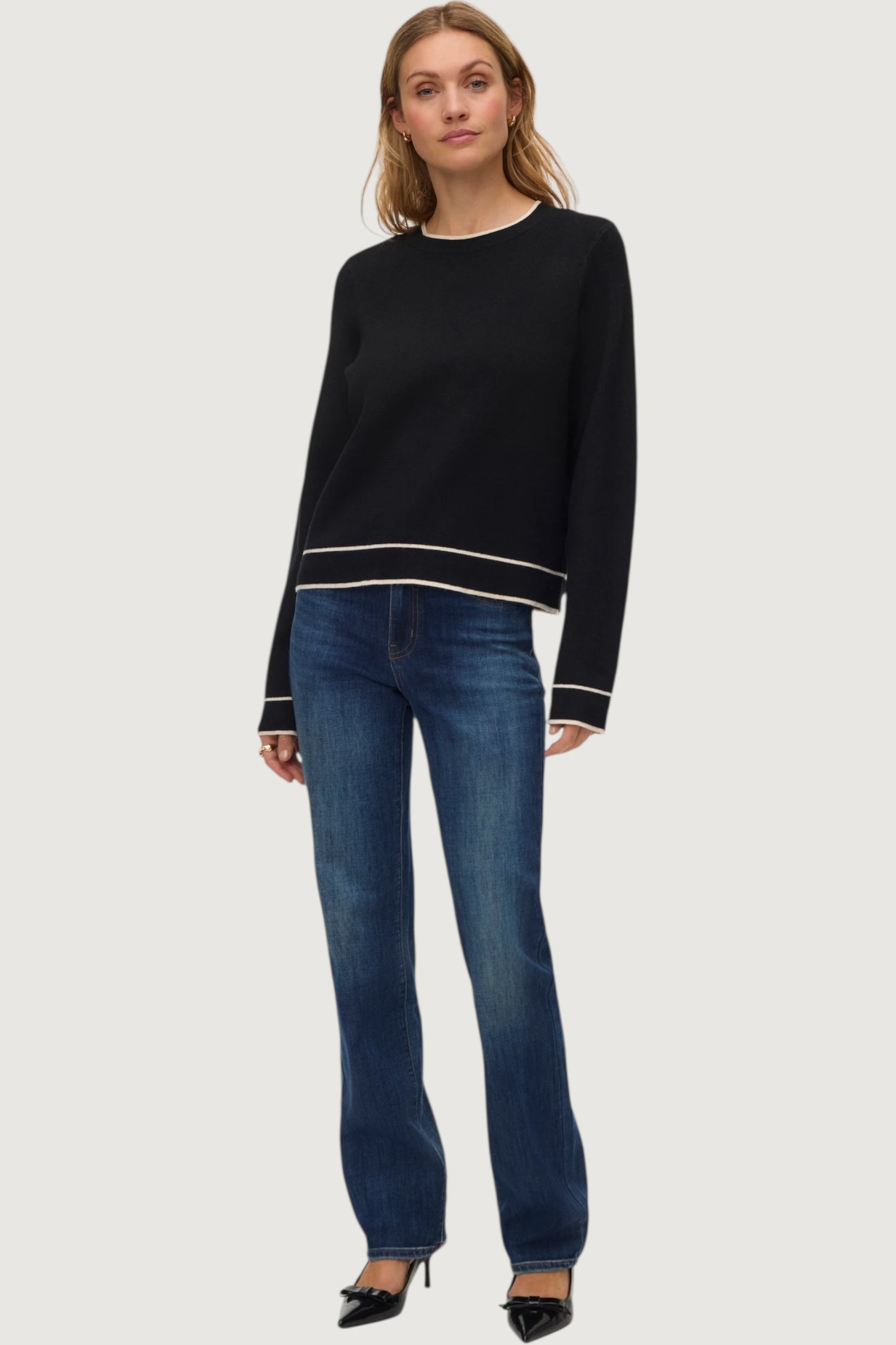 Gold neck contrast pull