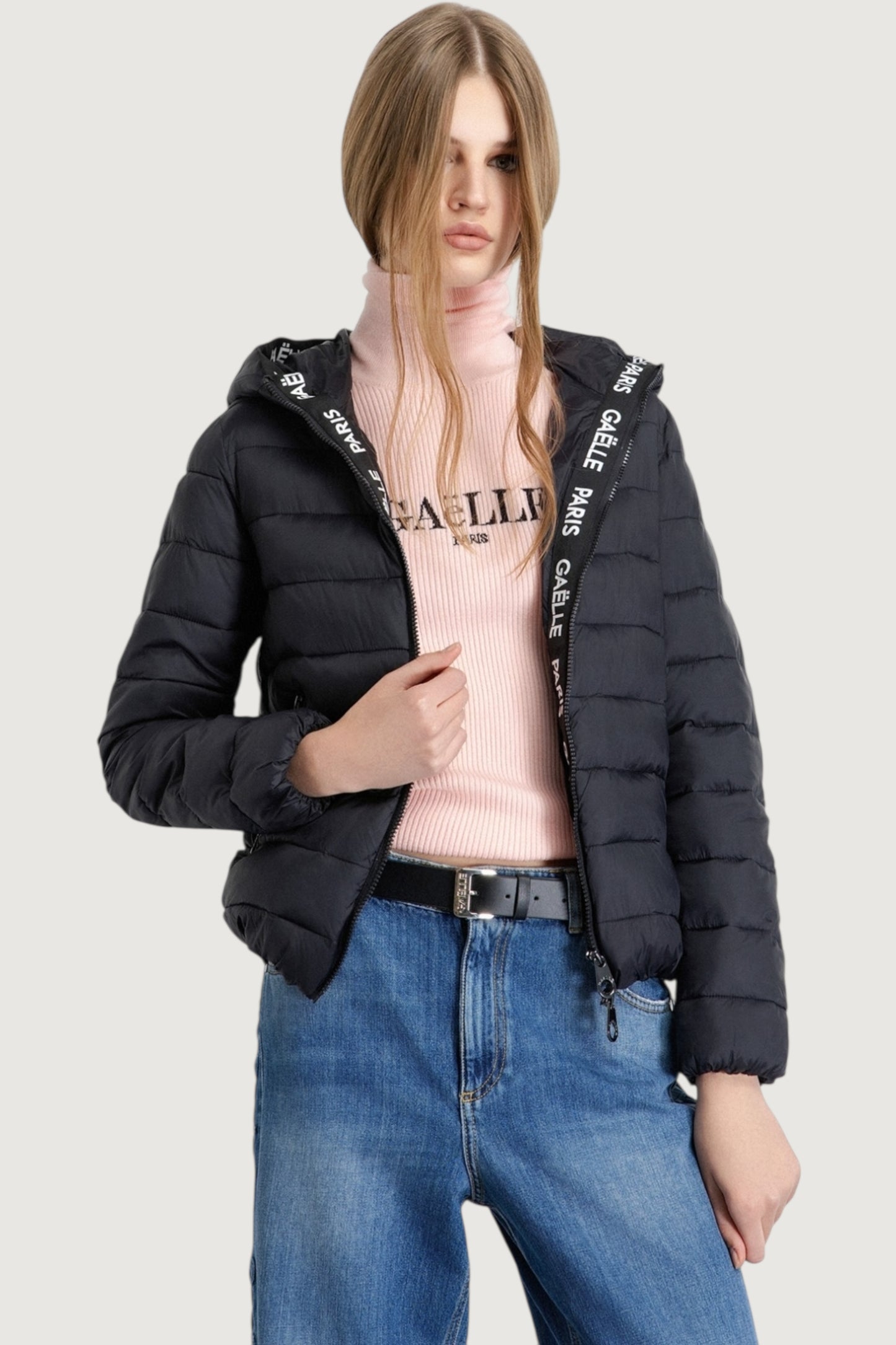 Piumino con cappuccio