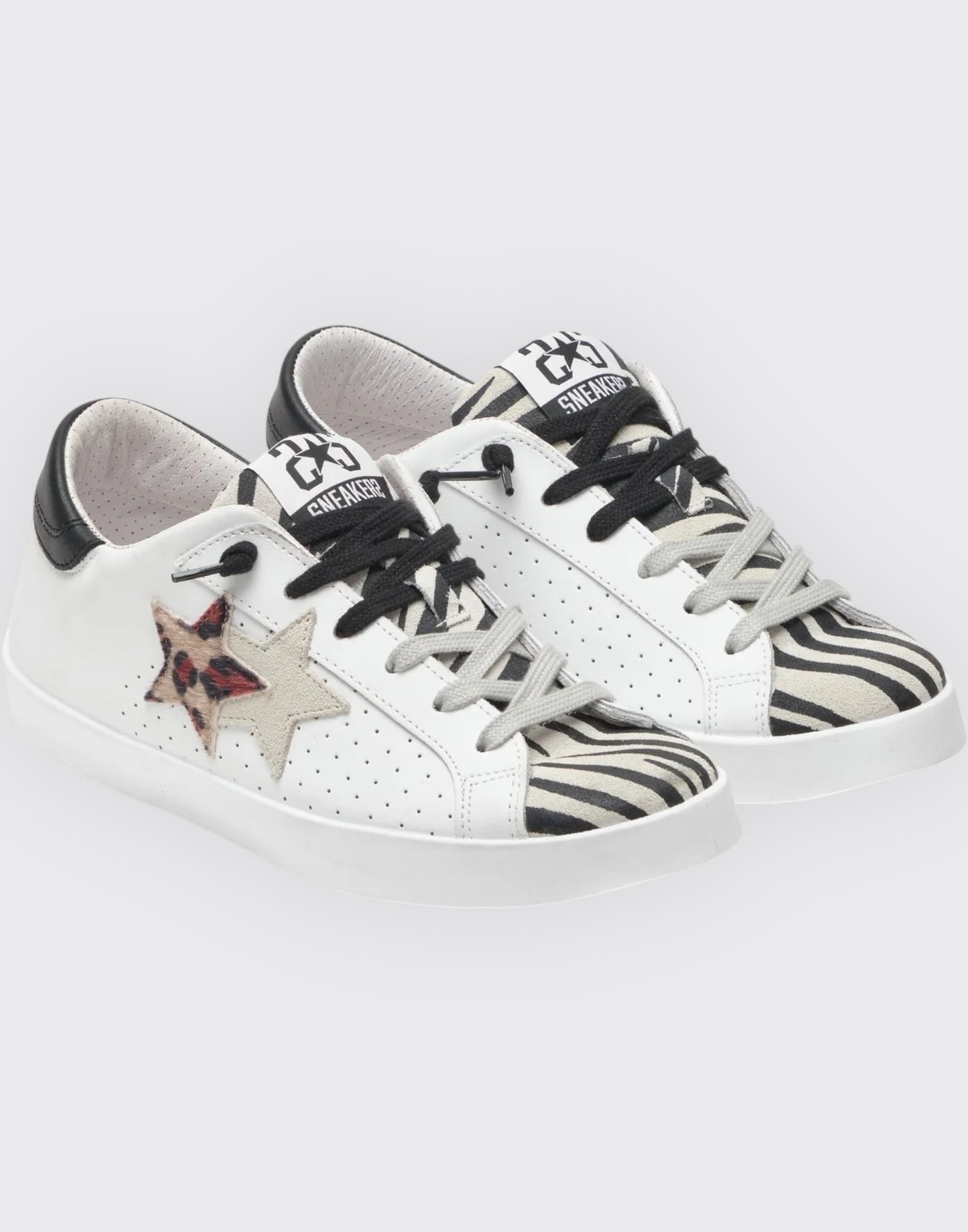 Sneaker bianca stella leo puntale zebra