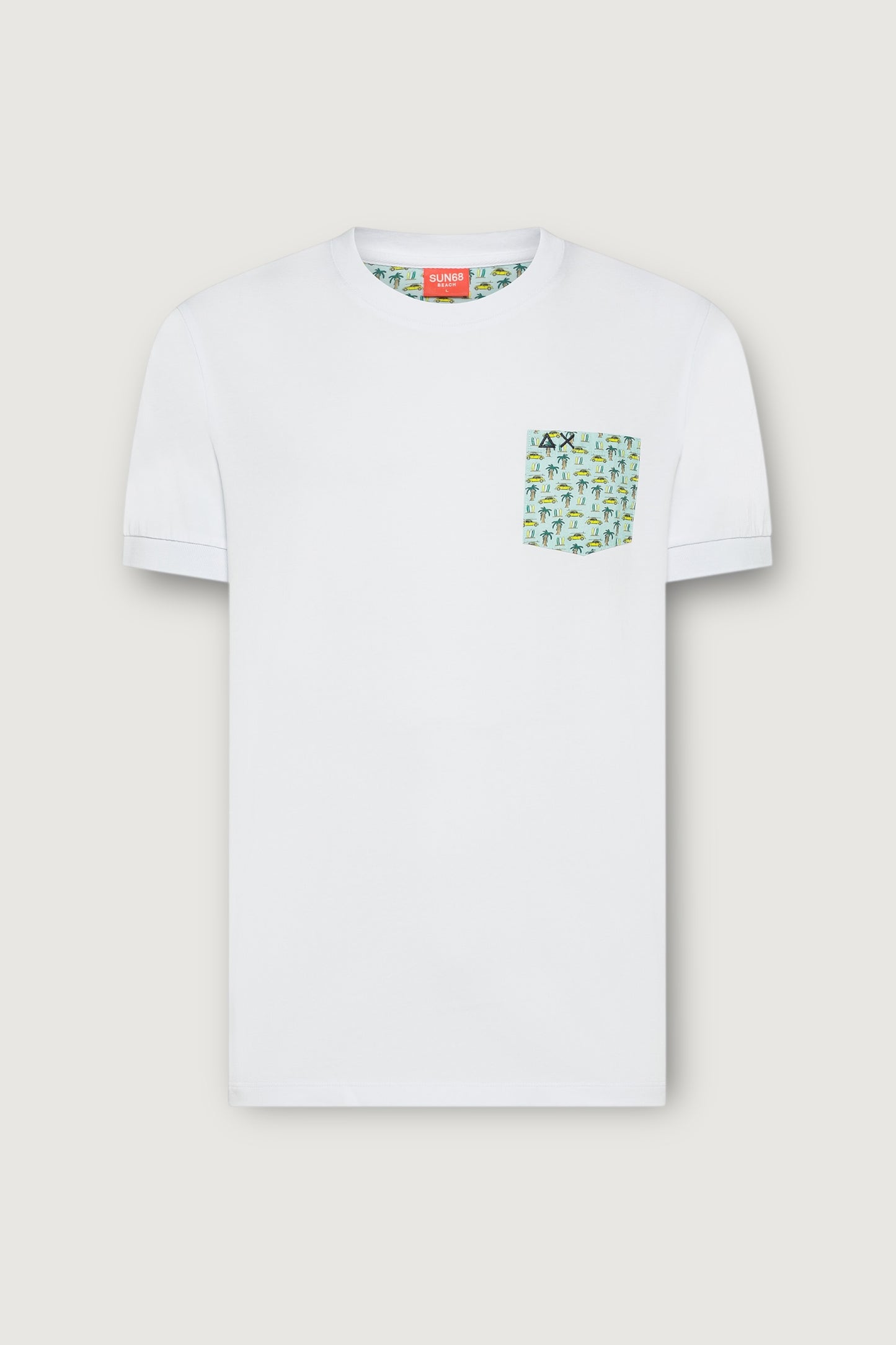 T-shirt pocket beach