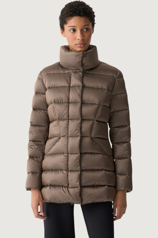 Piumino collo alto sfiancato