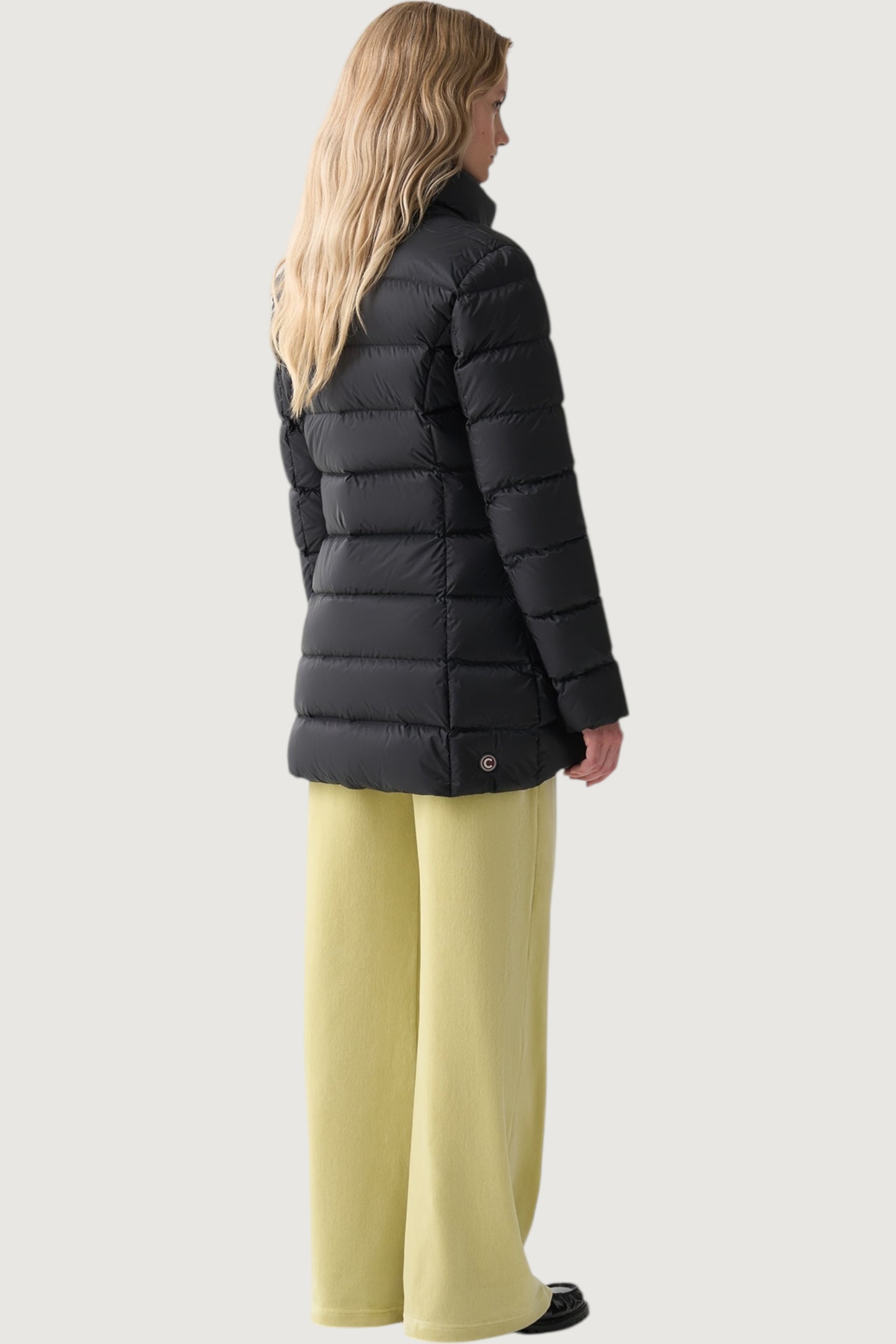 Piumino collo alto sfiancato