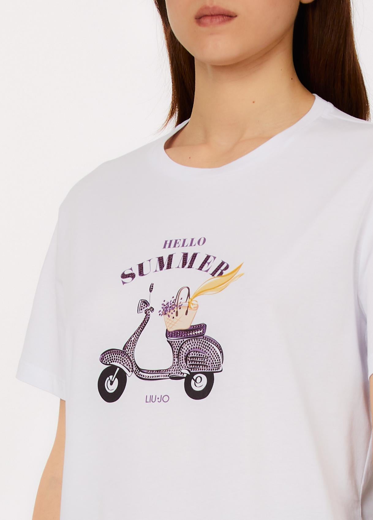 T-shirt