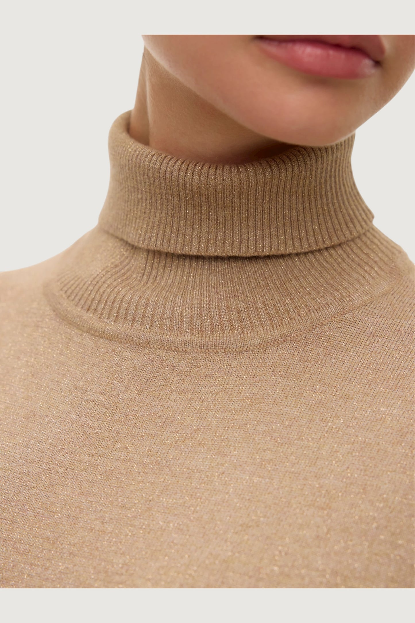 Happylurex rollneck pull