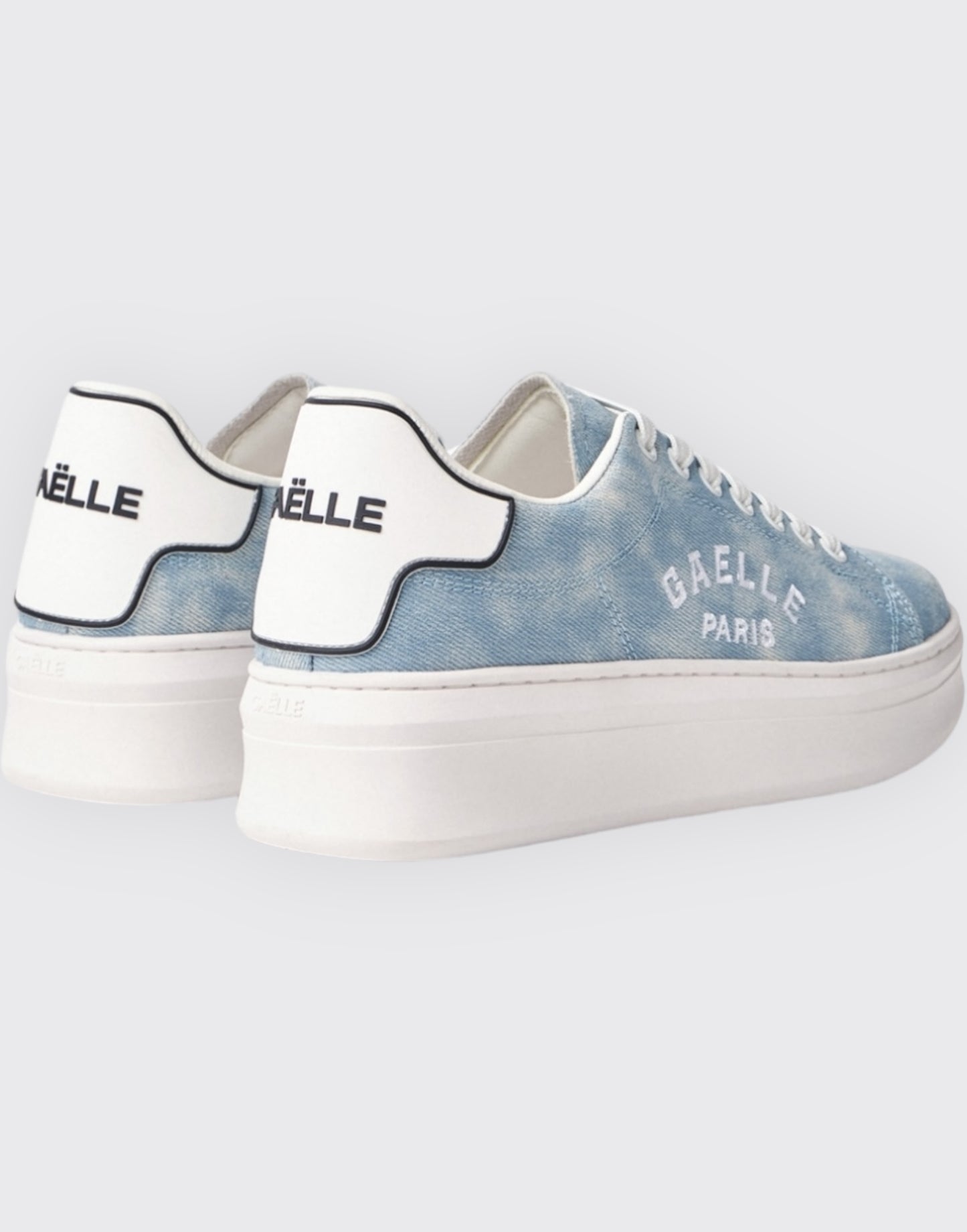 Sneakers in denim con patch