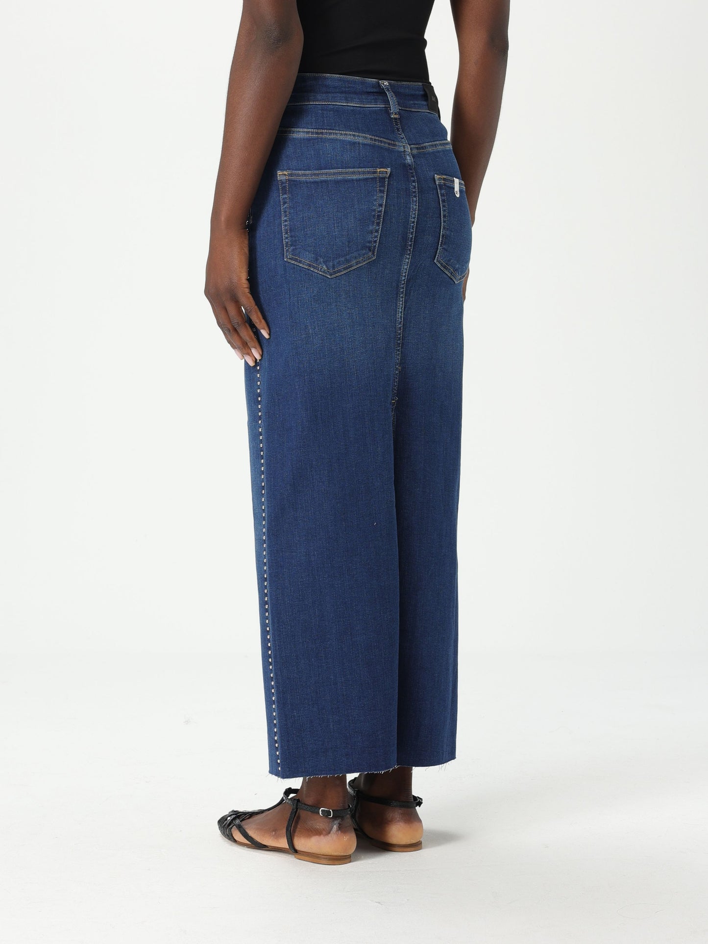 Gonna lunga studs