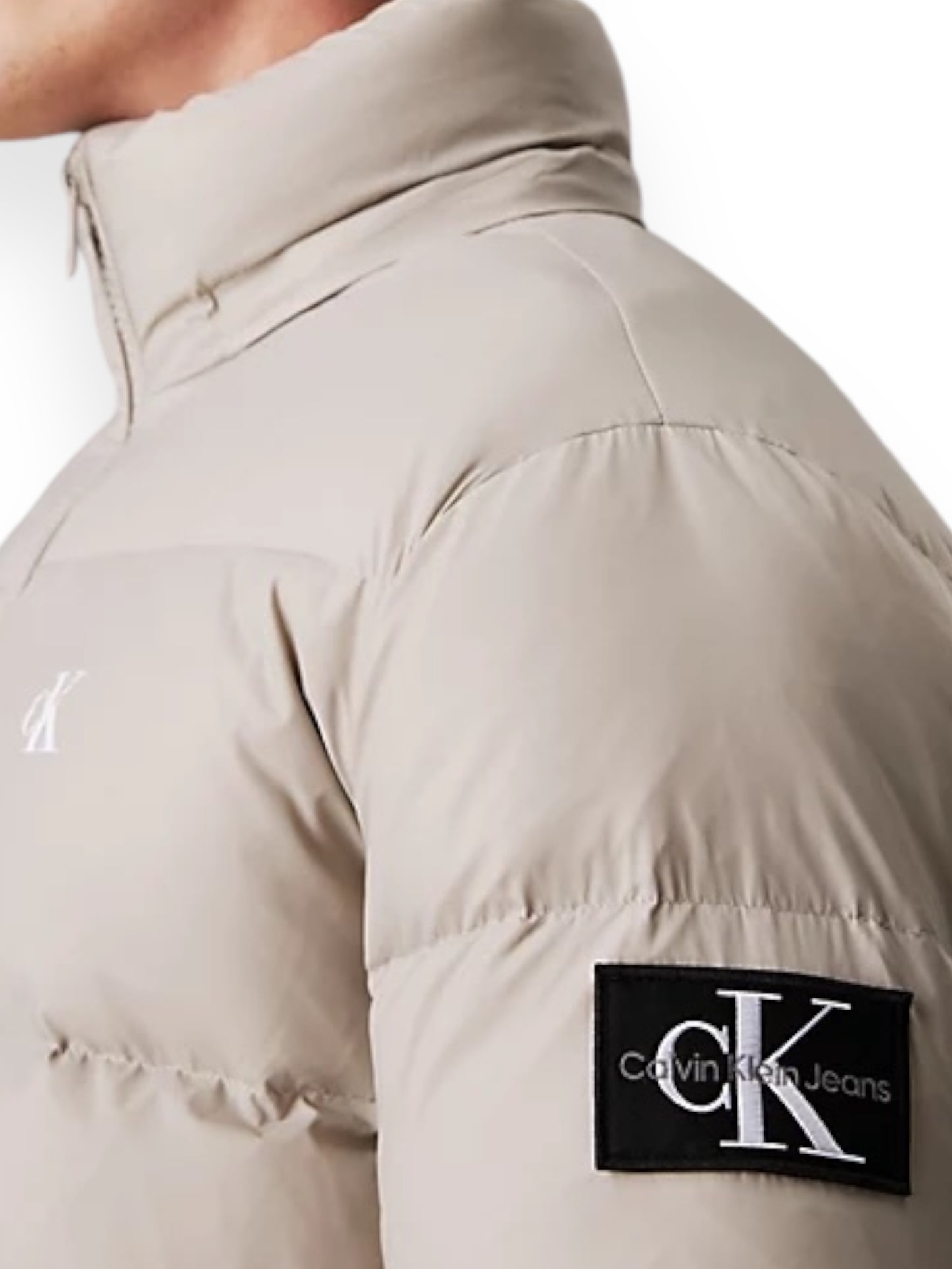 Essential down jacket