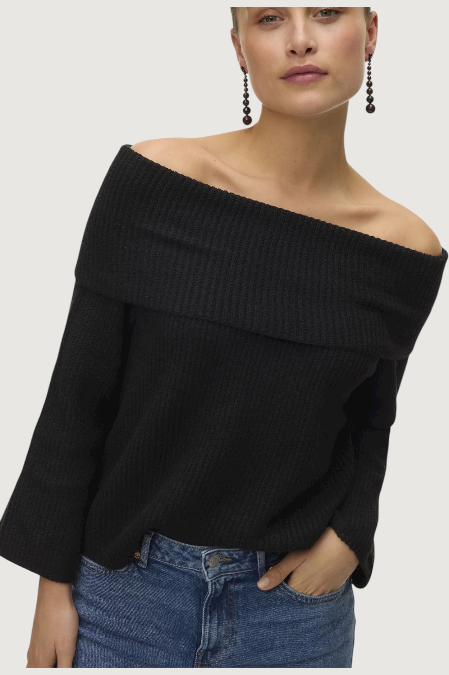 Aries offshoulder pull