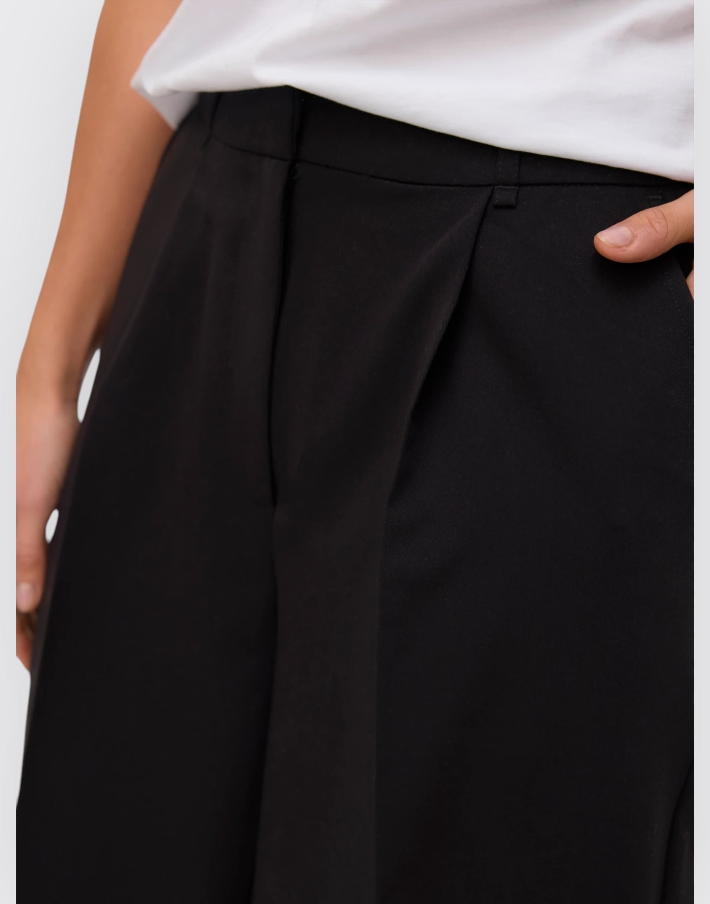 Passi knee shorts