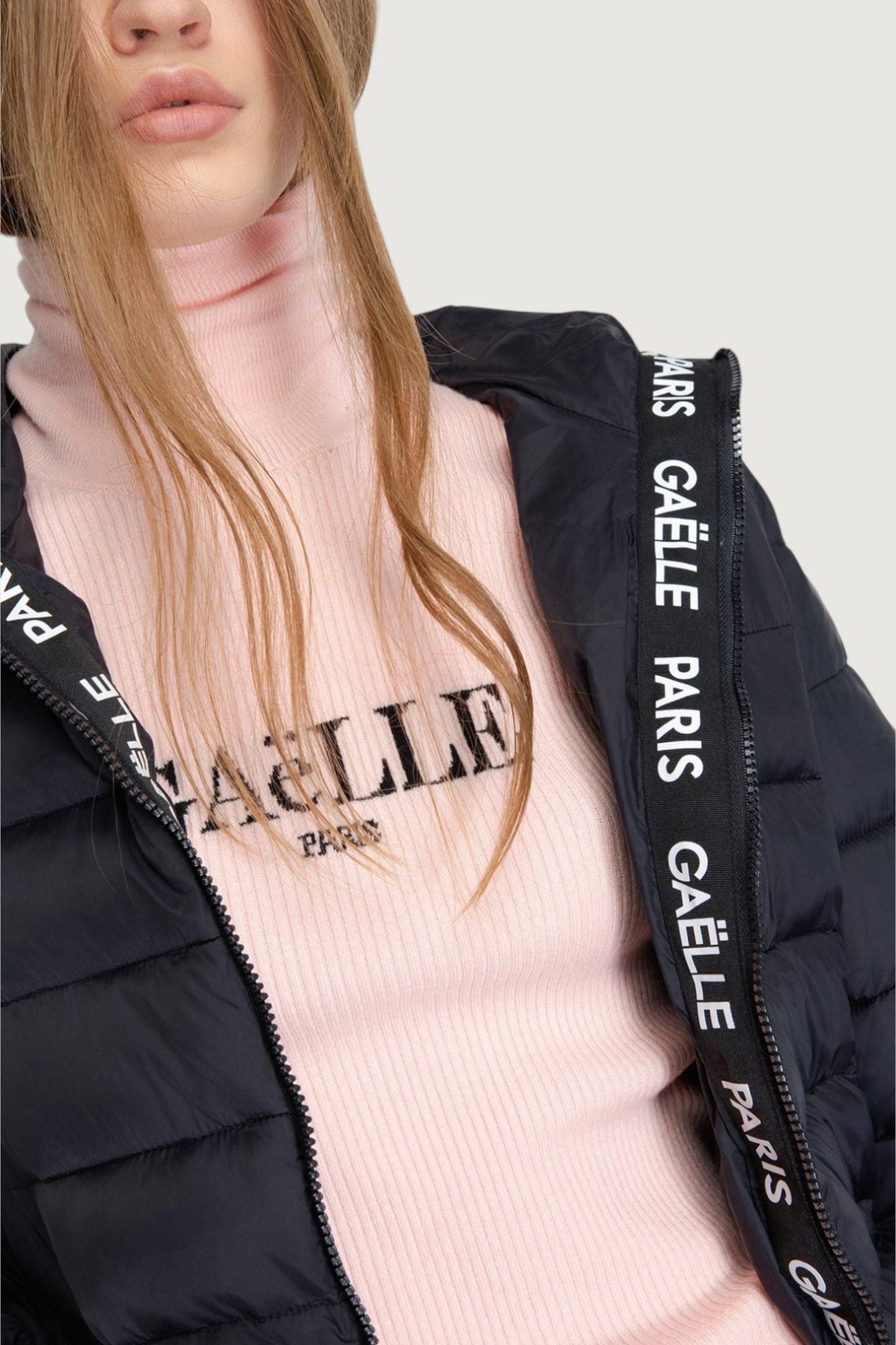 Piumino con cappuccio