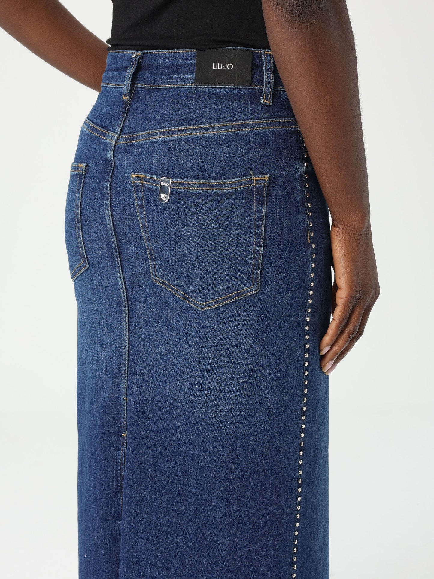 Gonna lunga studs