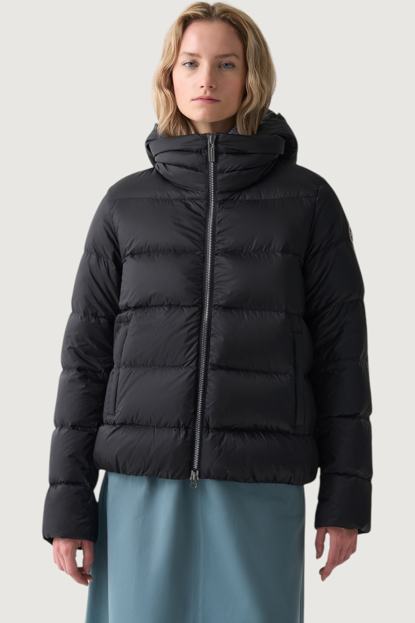 Piumino con cappuccio staccabile